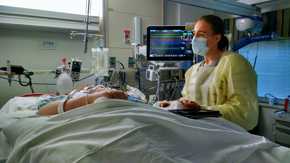 sisters-at-the-hospital
